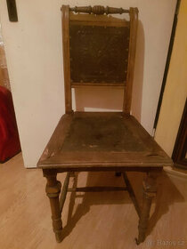 Historická židle vhodná na renovaci - 1