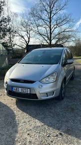 Ford S-max 2.0 TDCi 103kw (7 míst)