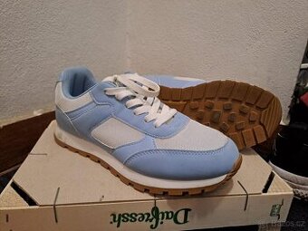 Divci boty velikost 36-37