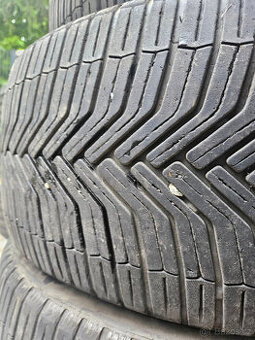 235/45R18 98Y XL CrossClimate  MICHELIN
