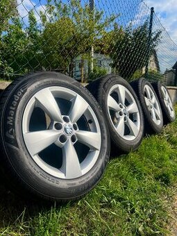 Sada ALU kol ŠKODA + zánovní letní pneu (Fabia, Rapid..)
