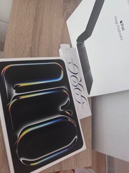 iPad Pro 11 (M4) 256GB s klávesnici a tužkou