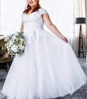 44-50 NOVÉ KRAJKOVÉ svatební šaty LACE