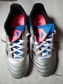 Dětské kopačky stříbrné Adidas Nové