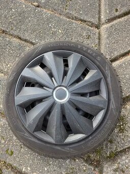 4Xletni pneu Nokian 195/50 R15+rafky a poklice