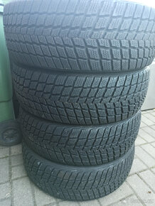 225/60 R17 Nexen zimní gumy