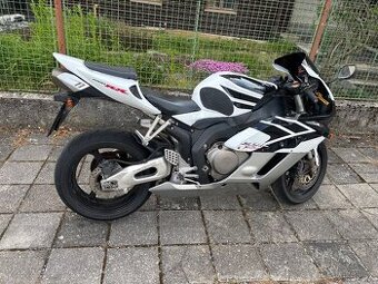Honda CBR 1000RR Fireblade