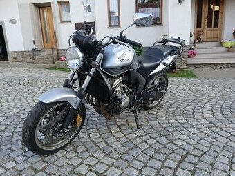 Honda cbf 600