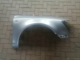 Pravý blatník Audi A6 4f - 1