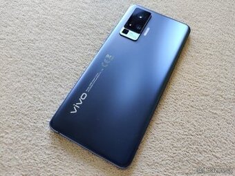 Vivo X51 5G.  8gb///256gb.  Modrá metalíza.  Nový stav.