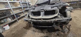 E90, E91 chladičova stěna, 320d