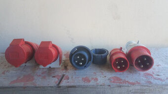 4kolíkové zásuvky a vidlice 16A, 32A