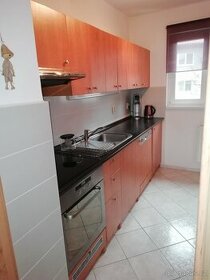 Prodám dvougeneračního dům v Benešově u Prahy