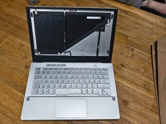 SE ZÁVADOU - 8jádro Ryzen 7 4800HS, 16GB, 1TB, RTX2060 6GB