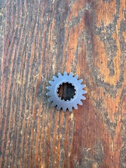 Ozubené kolečko pohon klikové hřídele spojkový koš Yamaha YZ