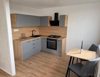 Byt 3+1, ul. Česká, Most