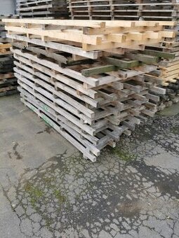 Dřevěné palety 1500x3000