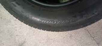 Zimní pneu 215/70/16