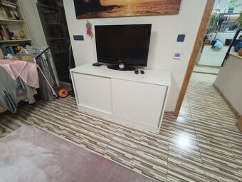 Skříňka skříň komoda prádelník