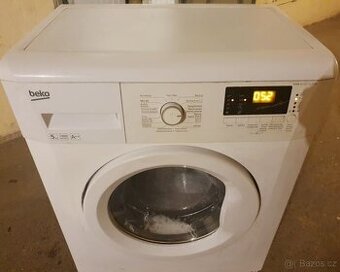 PRACKA BEKO,BOCNI PLNENI,5KG,DISPLEJ,A++,1200 OT.