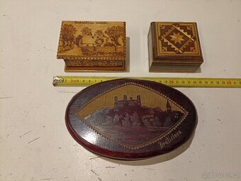 Dřevěné krabičky