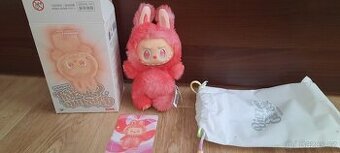 Nový originál Labubu Love