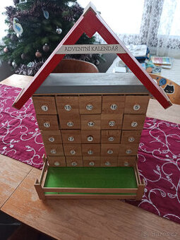 Adventní kalendář dřevěný