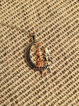 Nový řetízek s přívěskem Sestry zn. Grace Jewelry