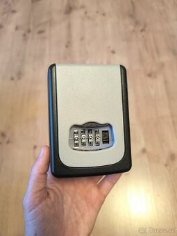 Schránka na klíče