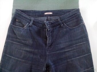 Prodám dámské oblečení.