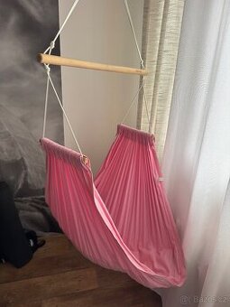 Závěsná textilní houpačka hojdavak