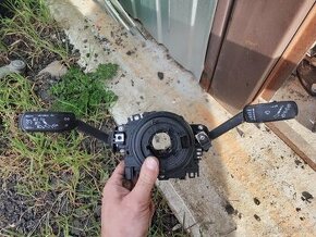 Prodám páčky s kroužkem na škoda Superb 3