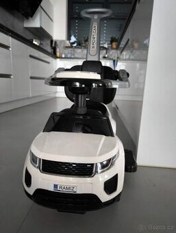 Nové dětské odrážedlo 3v1 Range Rover - bílé