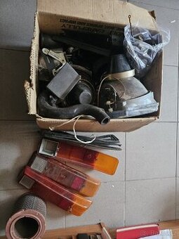 Prodám náhradní díly na nějakého veterána.