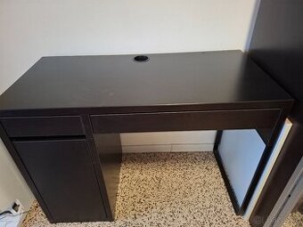 Psací stůl Micke 105x50 cm