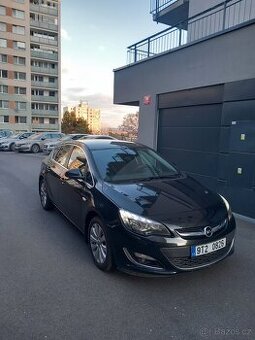 Opel Astra J 1.4 103kw  turbo  8/2014  Nove STK