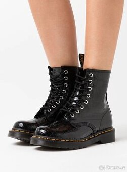 DR. MARTENS -1460 Pascal vel.39