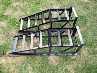 Q-TECH nájezdová rampa 2 t (sada 2 ks) - nepoužité