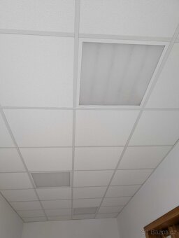 Stropní kazety 60×60 + LED panelová světla + konstrukce