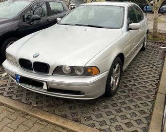 Bmw e39 520i 125kw sedan