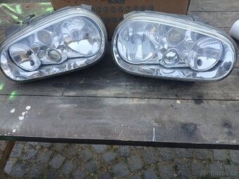 Prodám přední světla VOLKSWAGEN GOLF IV
