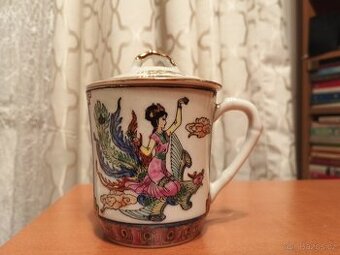 Čínský porcelán - Hand Painted Decoration