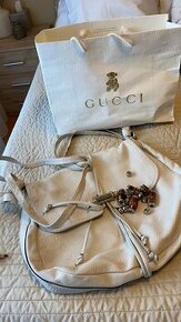 Celokožená crossbody kabelka Gucci
