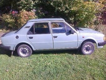 ŠKODA 105L - 1
