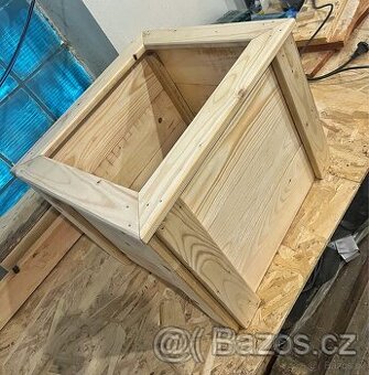Dřevěné truhlíky, vyvýšené záhony.