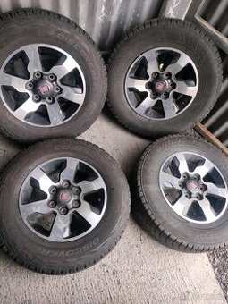4ks alu disky orig. Fiat 6x139,7 + pneu