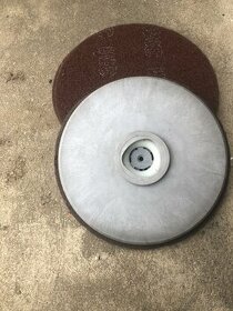 držák padů Nilfisk 50 cm s hnědými pady 3M