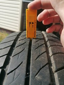 Letní pneu 195 /65 r15