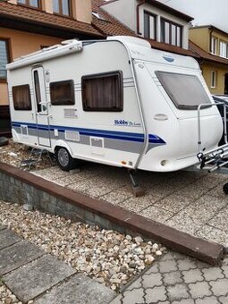Obytný přívěs Hobby Deluxe 450 UF