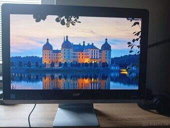 AIO PC v obraze 24" i5 6500T 12 GB DDR4